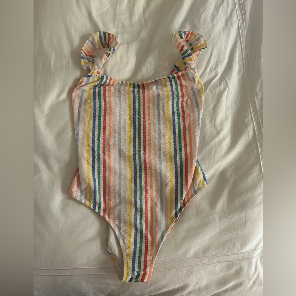 Jcrew multicolored seersucker ruffle bathing suit size 10